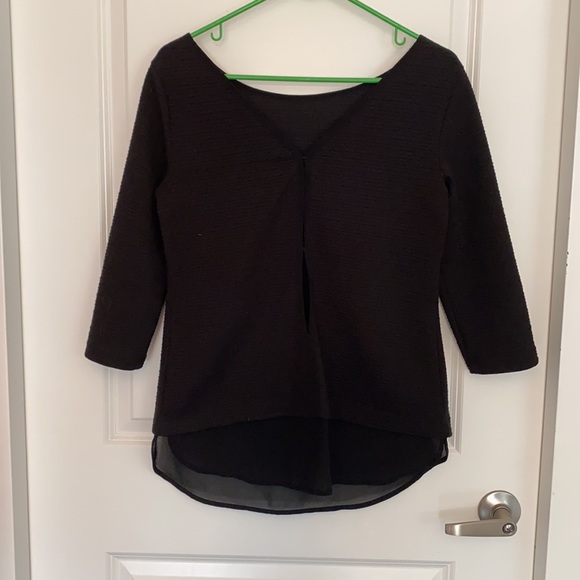 Black 3/4 long sleeve - Picture 2 of 3